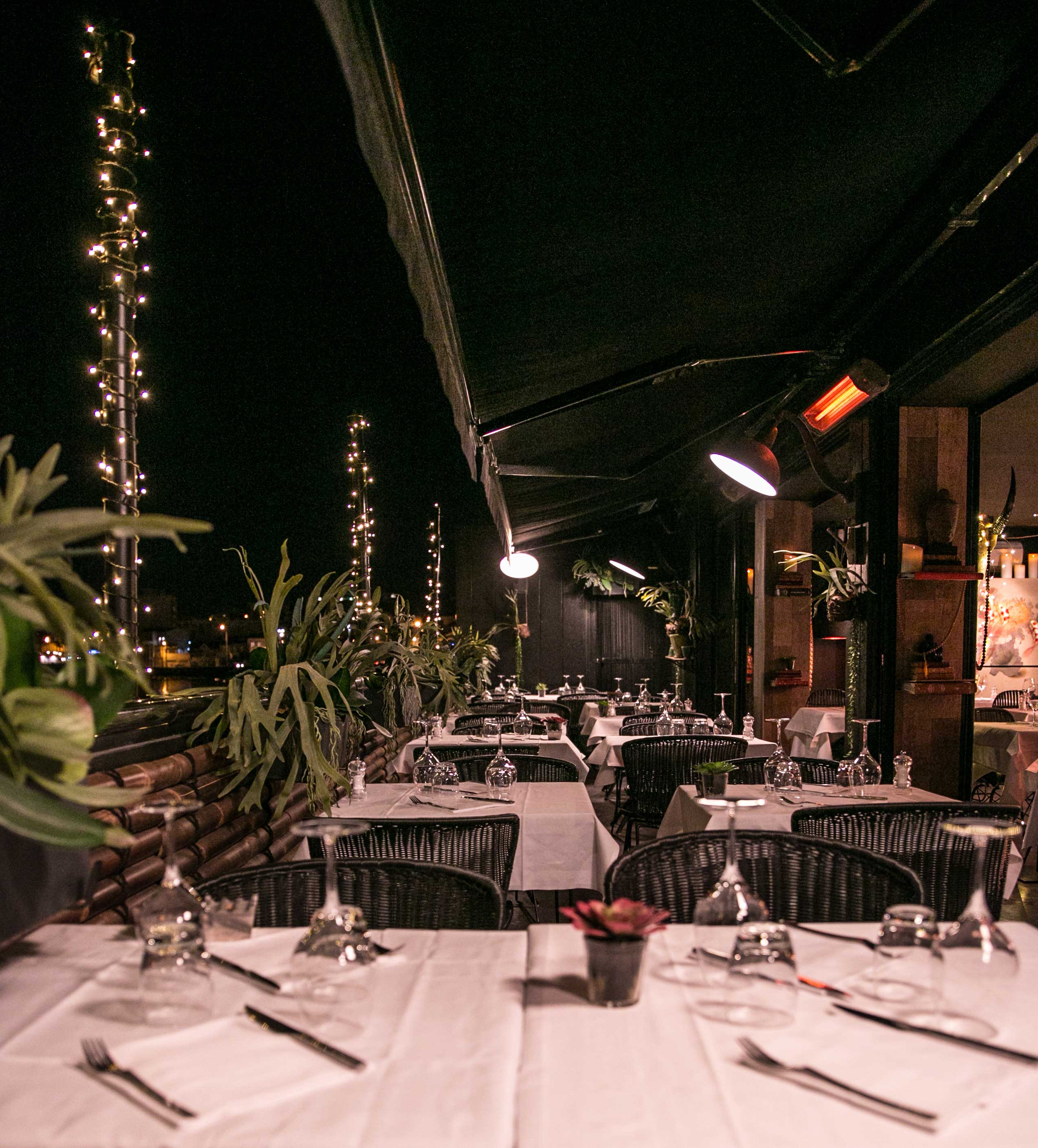 Restaurant en bord de mer avec terrasse à la Pointe rouge